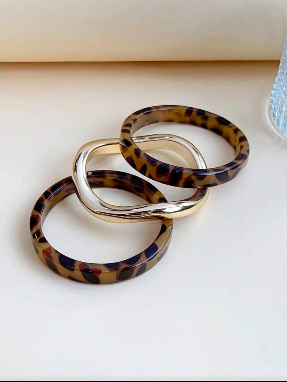 Tortoiseshell & Gold Interlock Bracelet Set
